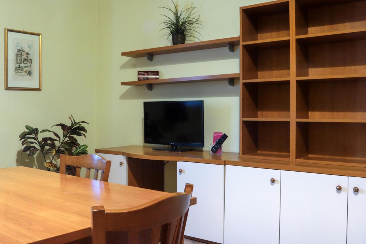 Villa Meli Lupi - Residenze Temporanee Parma Zewnętrze zdjęcie