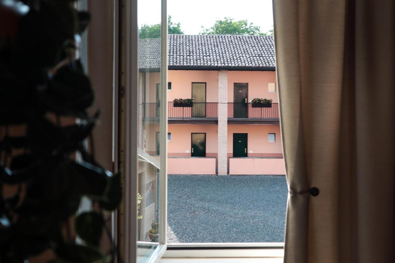 Villa Meli Lupi - Residenze Temporanee Parma Zewnętrze zdjęcie