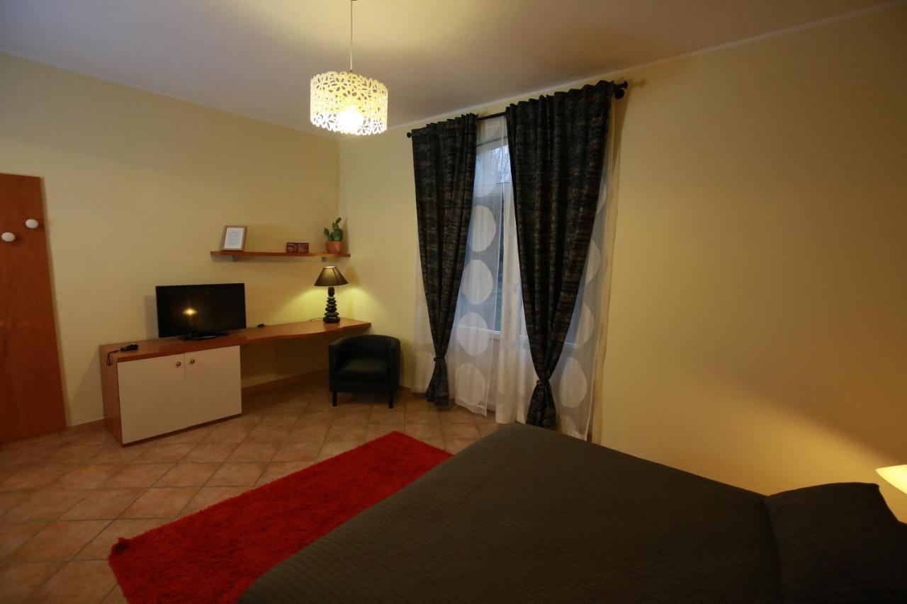 Villa Meli Lupi - Residenze Temporanee Parma Zewnętrze zdjęcie