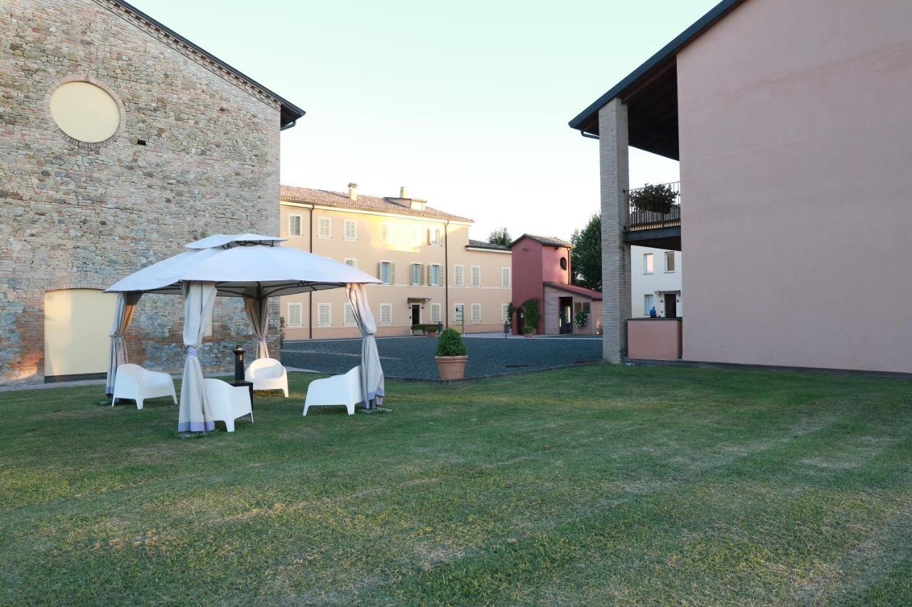 Villa Meli Lupi - Residenze Temporanee Parma Zewnętrze zdjęcie